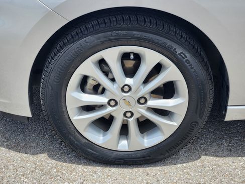 Used 2019 Chevrolet Spark LT FWD image 10