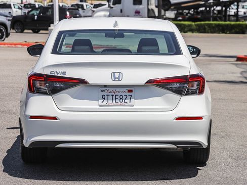 Certified 2025 Honda Civic LX image 8