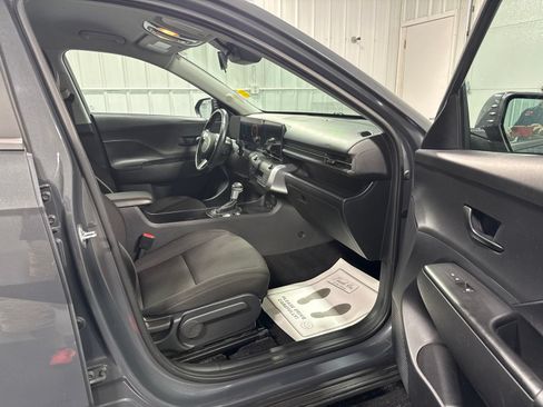 Used 2024 Hyundai Kona SEL FWD image 10