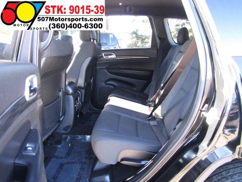 Used 2020 Jeep Grand Cherokee Laredo image 15