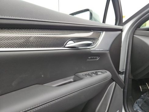 New 2025 Cadillac XT5 Sportv w/ Technology Package image 20