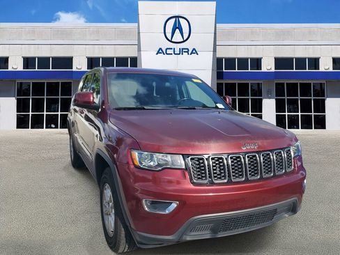Used 2020 Jeep Grand Cherokee Laredo RWD image 1
