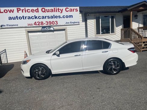 Used 2016 Honda Accord LX image 2