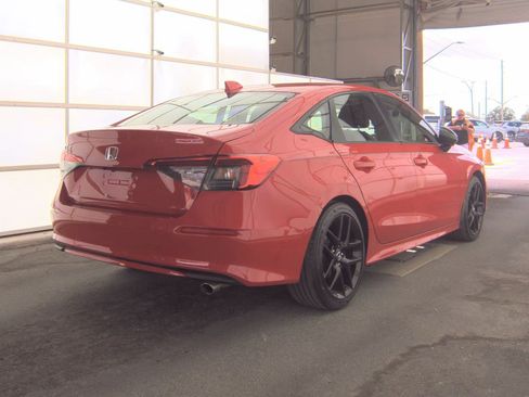 Used 2023 Honda Civic Sport image 6