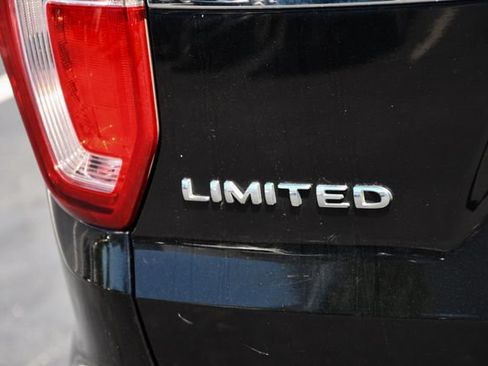 Used 2016 Ford Explorer Limited w/ Equipment Group 301A AWD/4WD image 28