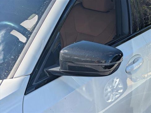 Used 2022 BMW 330i Sedan w/ M Sport Package image 15