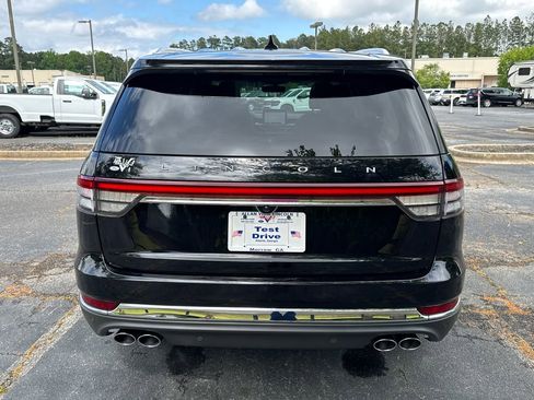 Certified 2023 Lincoln Aviator AWD w/ Premium Package image 8