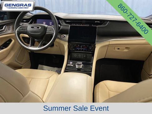 Used 2025 Jeep Grand Cherokee L Limited w/ Luxury Tech Group II AWD/4WD image 46