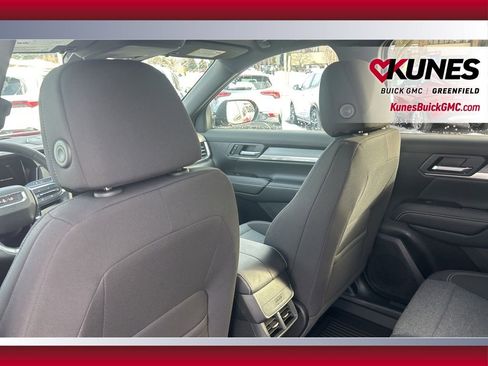 New 2026 GMC Terrain Elevation w/ LPO, Floor Liner Package image 32