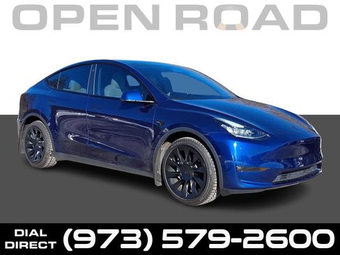 Used 2022 Tesla Model Y Long Range image 1