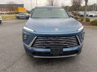 Used 2025 Buick Enclave Preferred video 2