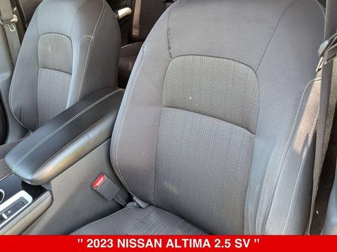 Used 2023 Nissan Altima 2.5 SV AWD/4WD image 15