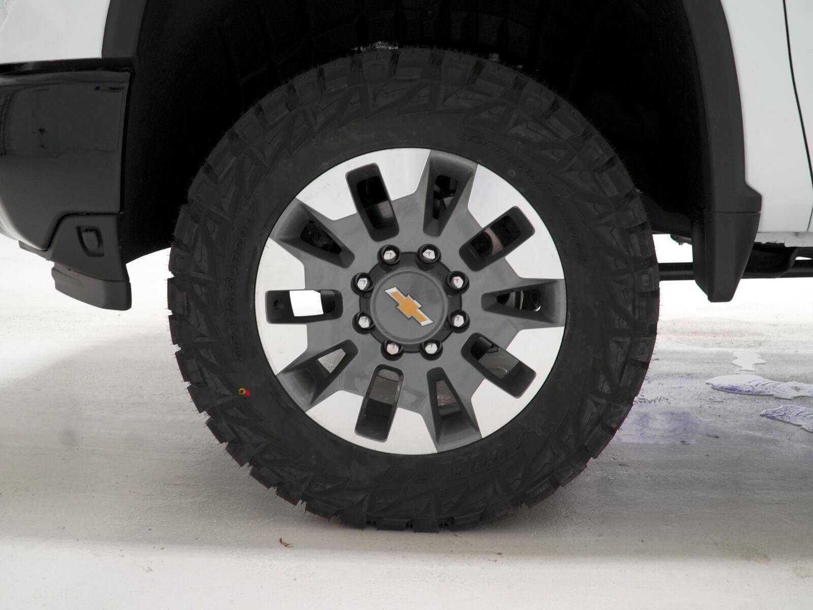 New 2026 Chevrolet Silverado 2500 Custom w/ Custom Value Package AWD/4WD image 18