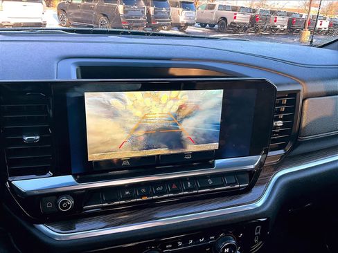 Used 2022 Chevrolet Silverado 1500 RST w/ Z71 Off-Road Package image 18