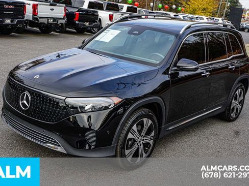 Used 2024 Mercedes-Benz EQB 250+ w/ Winter Package image 15
