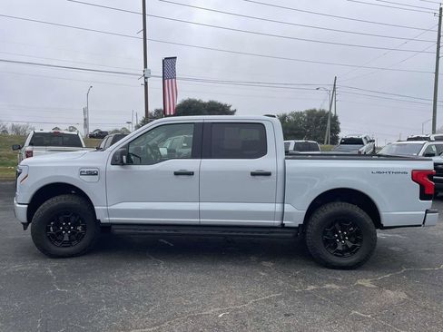 Used 2025 Ford F150 Lightning XLT image 6