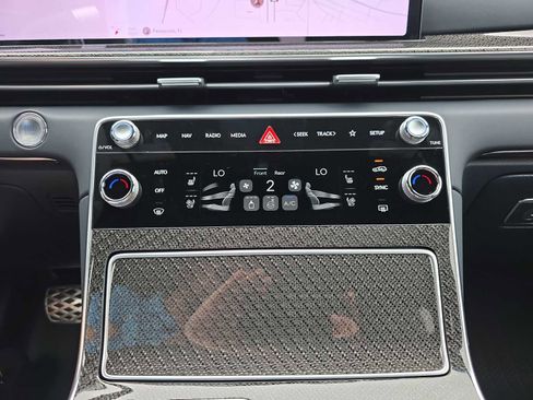 New 2026 Genesis GV80 3.5T e-SC AWD/4WD image 24