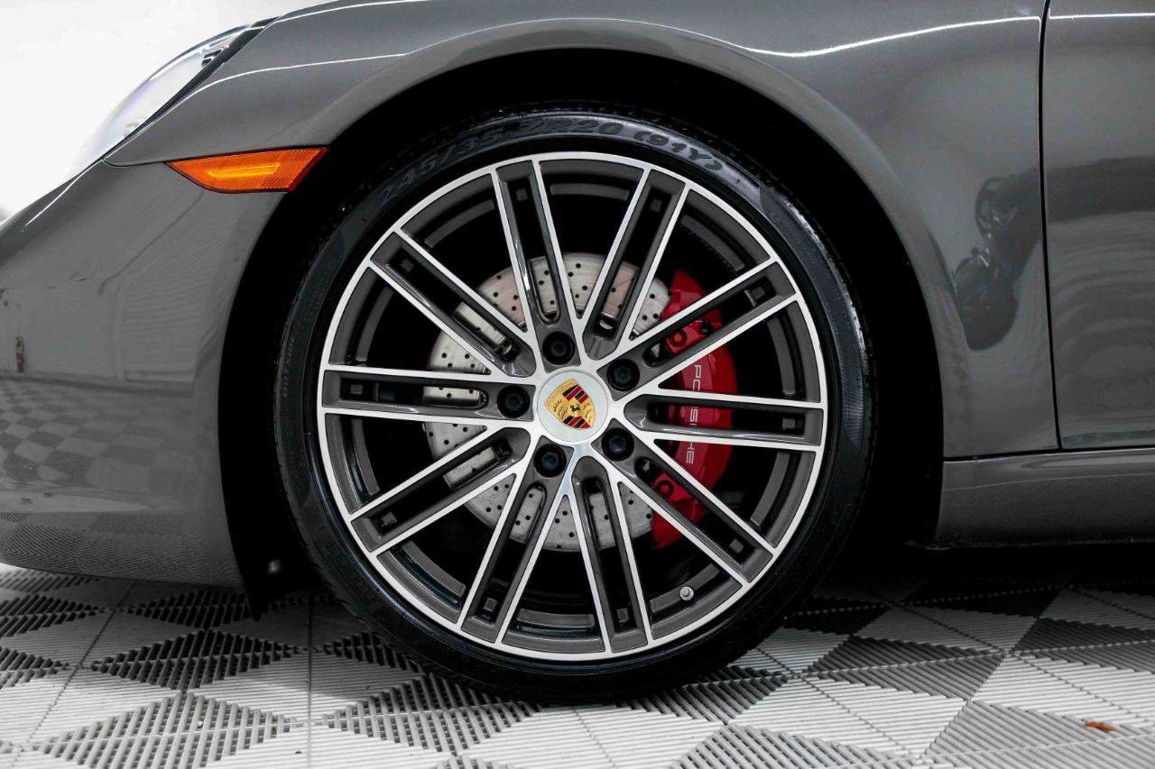 Used 2018 Porsche 911 Carrera S RWD image 35
