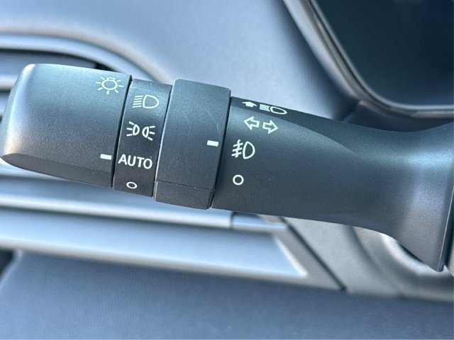 Used 2024 Subaru Outback Premium AWD/4WD image 20