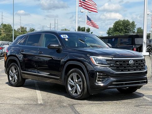Used 2024 Volkswagen Atlas Cross Sport SEL R-Line AWD/4WD image 31