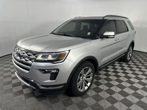 Used 2018 Ford Explorer Limited AWD/4WD image 4
