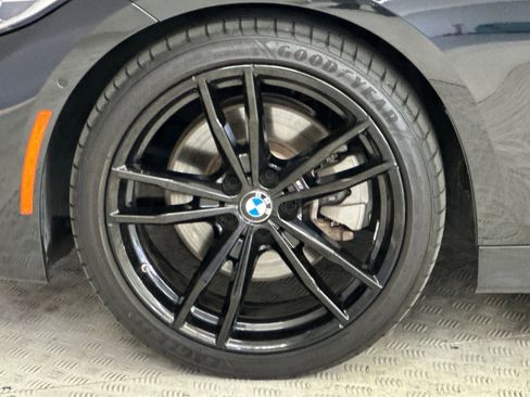 Used 2021 BMW 330i Sedan w/ M Sport Package image 11
