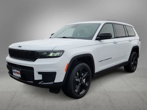 Used 2025 Jeep Grand Cherokee L Laredo image 1