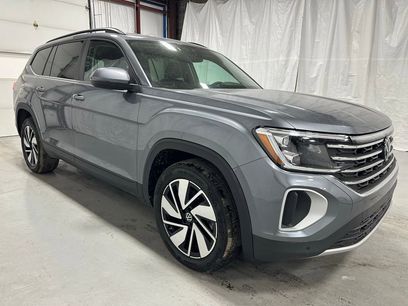 Used 2025 Volkswagen Atlas SE