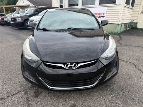 Used 2014 Hyundai Elantra SE FWD image 4