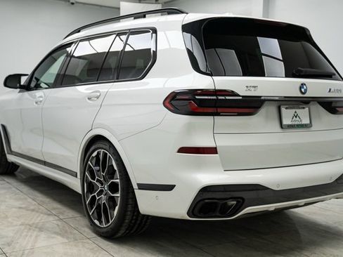 Used 2026 BMW X7 M60i image 7