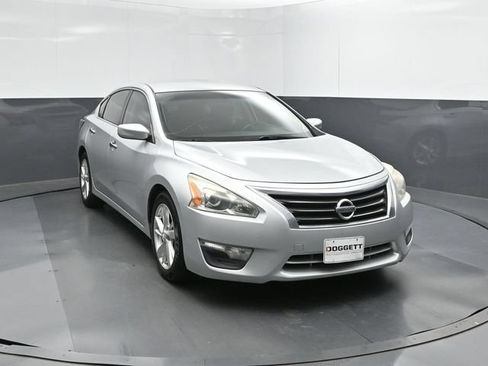 Used 2014 Nissan Altima 2.5 SV FWD image 22
