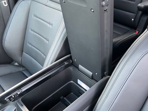 Used 2025 Hyundai Santa Fe Calligraphy image 29