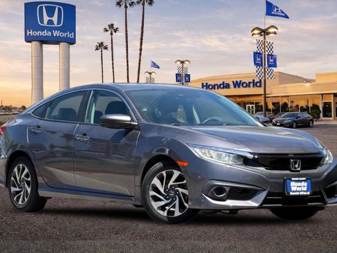 Used 2018 Honda Civic EX image 2