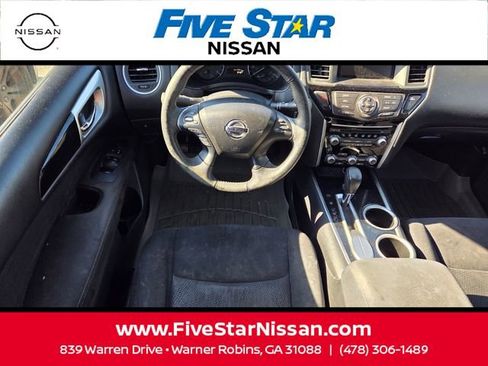 Used 2015 Nissan Pathfinder SV FWD image 7