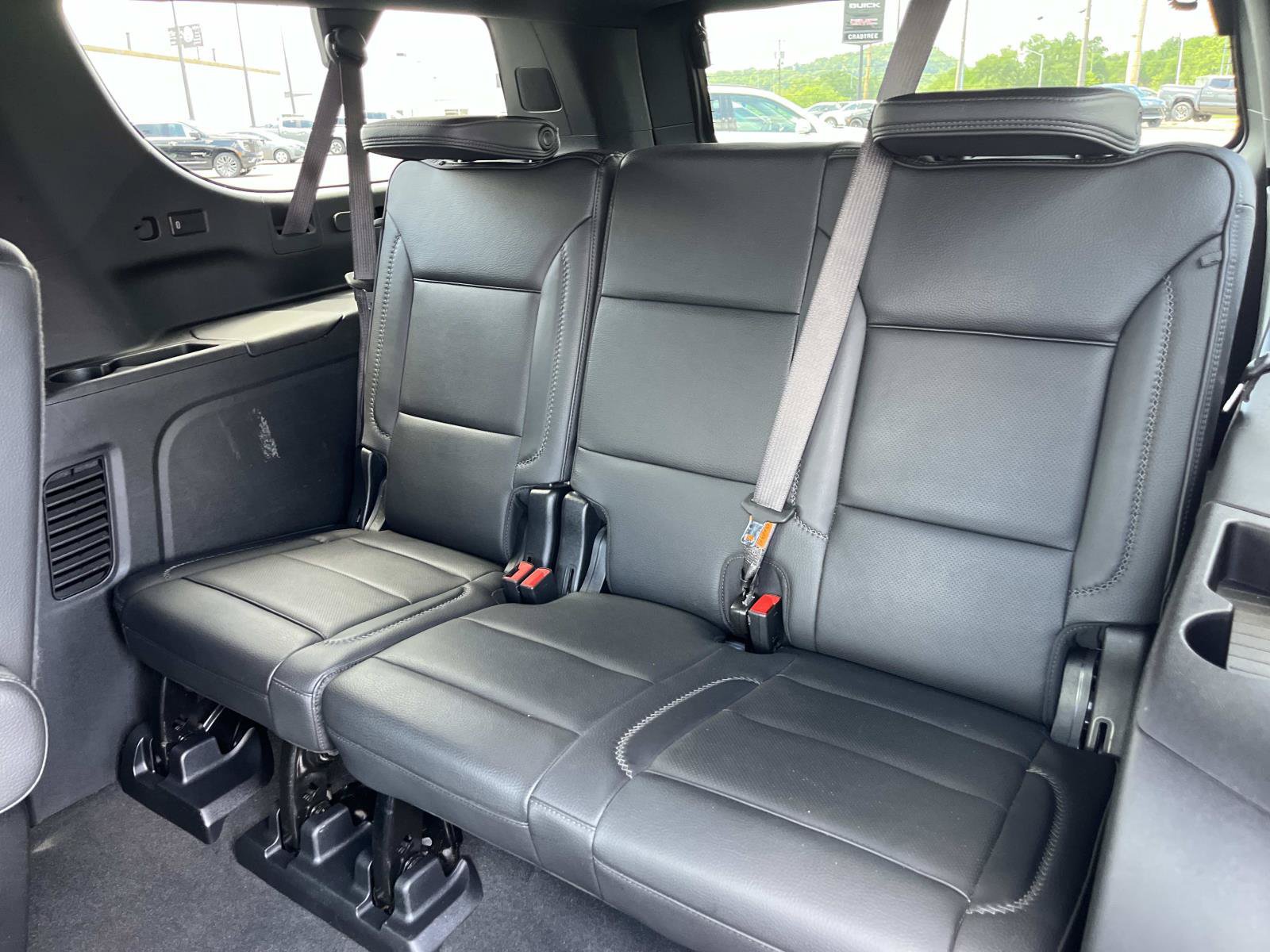 Used 2024 GMC Yukon XL Denali AWD/4WD image 19