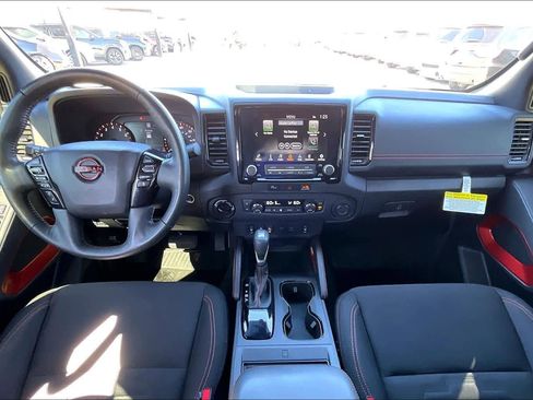 Used 2024 Nissan Frontier PRO-4X w/ Pro Convenience Package image 15