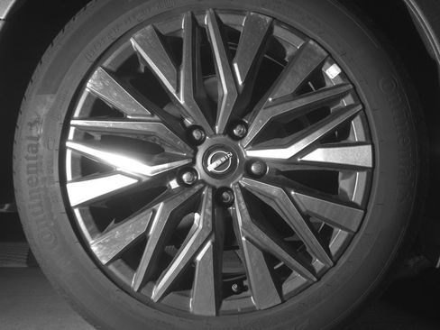 Used 2025 Nissan Altima 2.5 SV image 14