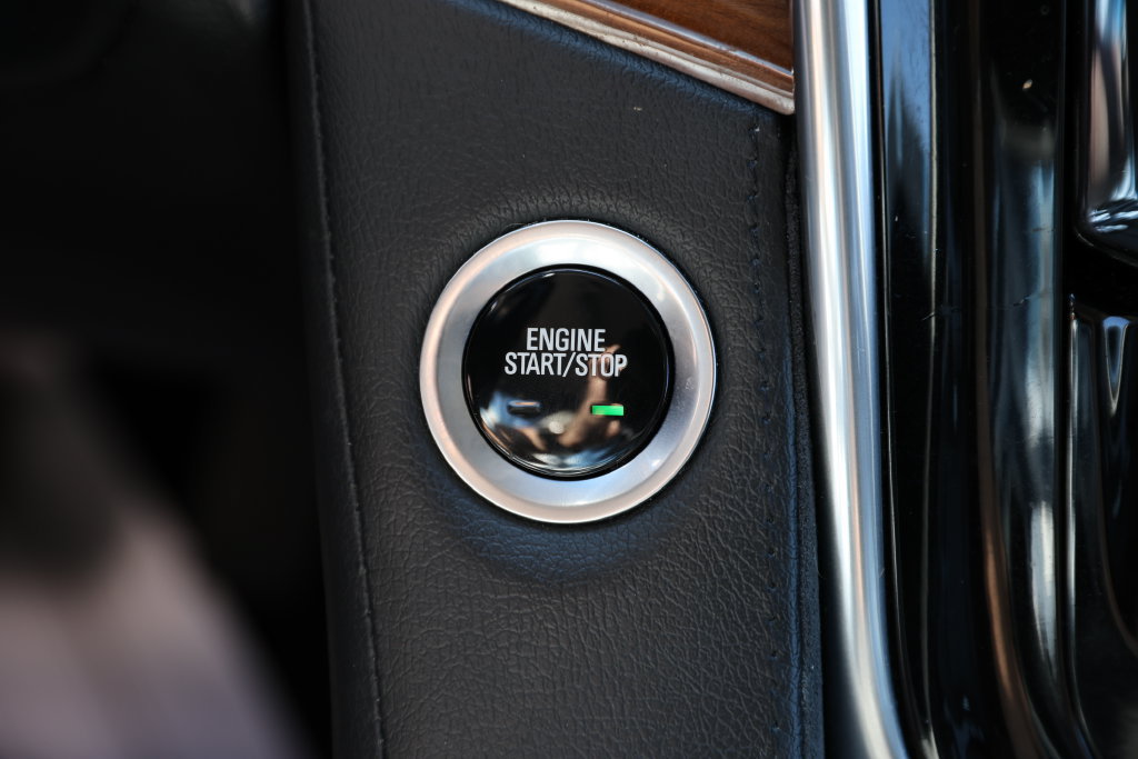 Used 2019 Cadillac Escalade ESV Premium Luxury AWD/4WD image 25