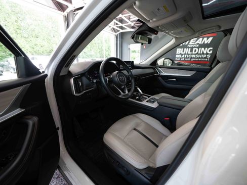 Used 2024 MAZDA CX-90 3.3 Turbo w/ Preferred Package AWD/4WD image 8