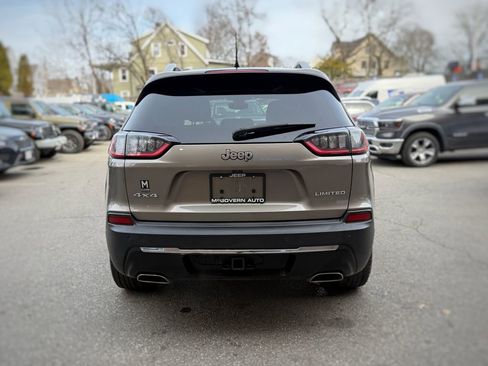 Used 2019 Jeep Cherokee Limited image 10