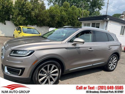 Used 2019 Lincoln Nautilus Select AWD/4WD image 6