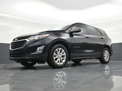 Used 2020 Chevrolet Equinox LS FWD image 26