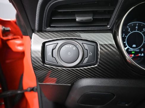 Used 2022 Ford Mustang Shelby GT500 w/ Carbon Fiber Track Pack image 11