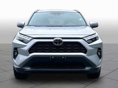 Used 2025 Toyota RAV4 XLE Premium w/ Weather Package AWD/4WD image 4