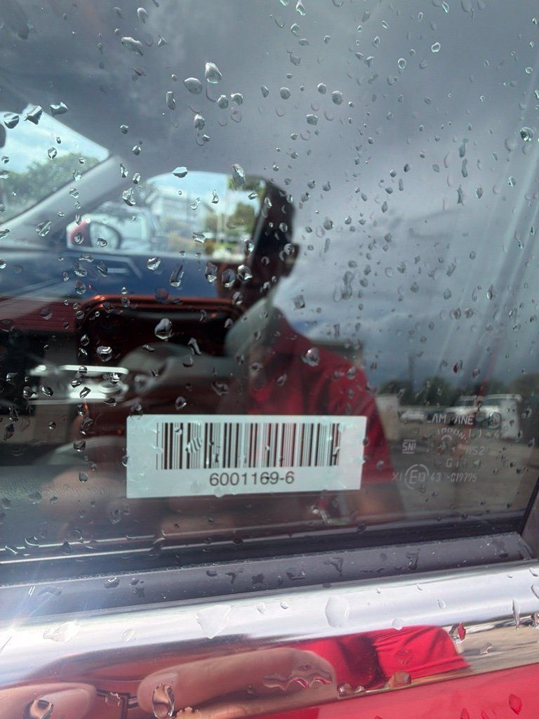 Used 2025 Mitsubishi Outlander SE AWD/4WD image 5