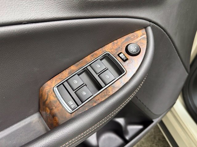 Used 2014 Chevrolet Impala LT FWD image 17