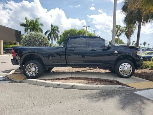 Used 2023 RAM 3500 Laramie AWD/4WD image 4
