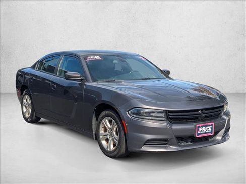 Used 2021 Dodge Charger SXT w/ Leather Interior Group image 3