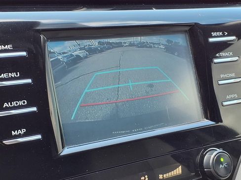 Used 2019 Toyota Camry SE FWD image 23