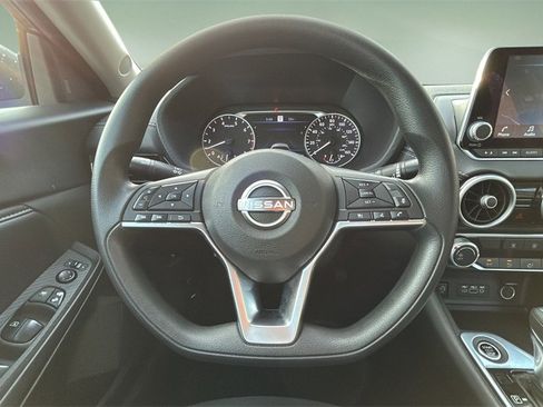 Used 2024 Nissan Sentra SV image 14